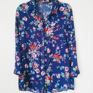 Stradivarius lightweight button up floral shirt s